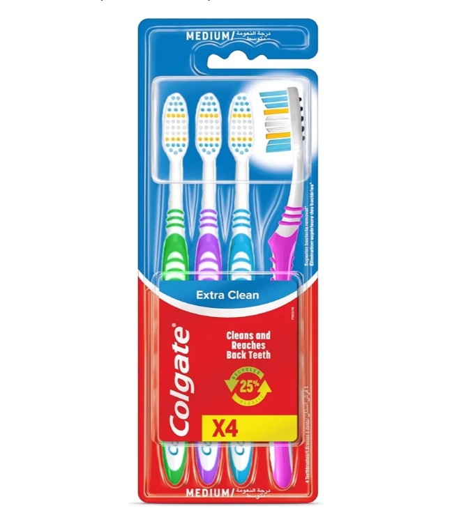 Cepillo de Dientes Dureza Media, Pack 2+2, Limpieza Profunda, Mantiene los Dientes Sanos, Limpiador de Lengua, Elimina las Bacterias Causantes del Mal Aliento, Multicolor Colgate Extra Clean